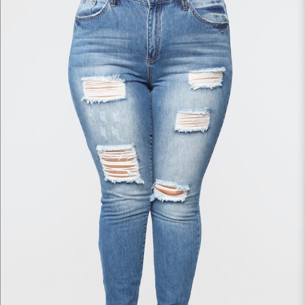 Distressed Ankle Jeans